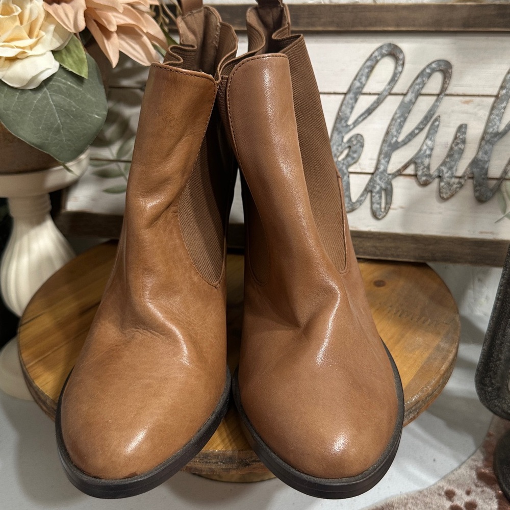 Isaac mizrahi leather boots